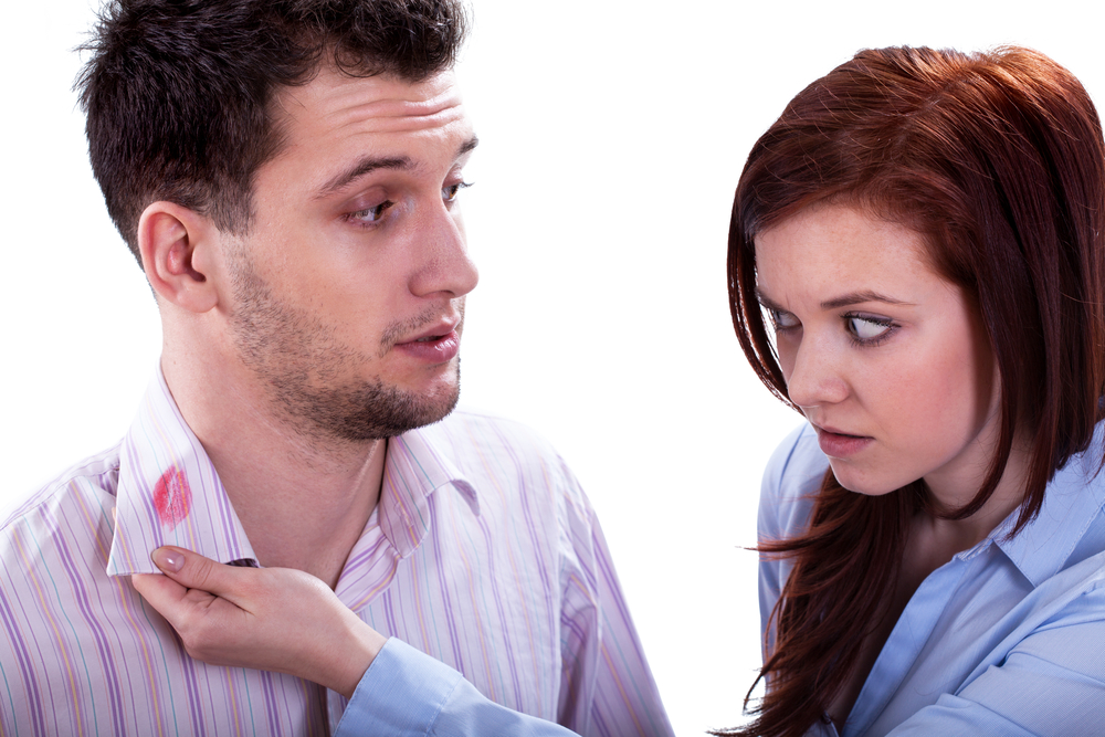 4-ways-to-find-out-if-your-boyfriend-is-cheating-on-you